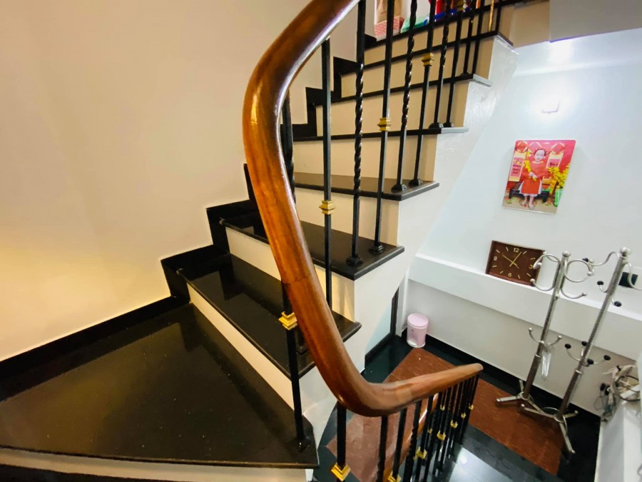 Cần Bán Nhà Doãn Kế Thiện Cầu Giấy Ngõ Ô tô Đỗ Cửa, 60m, 3T, Mt 3.8, Giá 4.25 Tỷ