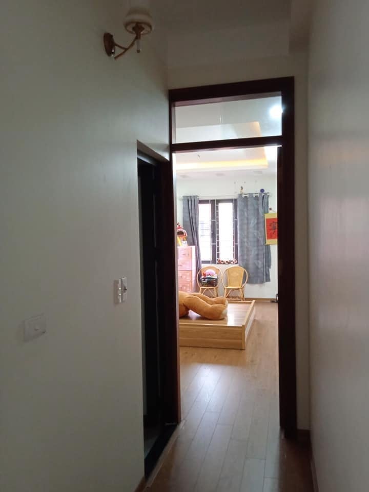 Bán nhà 4 tầng phố Đội Cấn, 32m2, mặt tiền 4m giá siêu hời hơn 2 tỷ, ngõ nông chính chủ