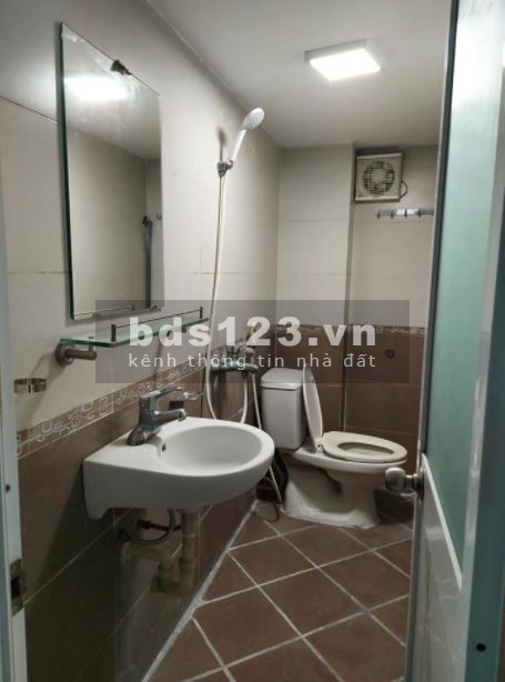 Bán nhà mặt phố Trần Hữu Tước, Hà Nội 70m2, 20 Tỷ