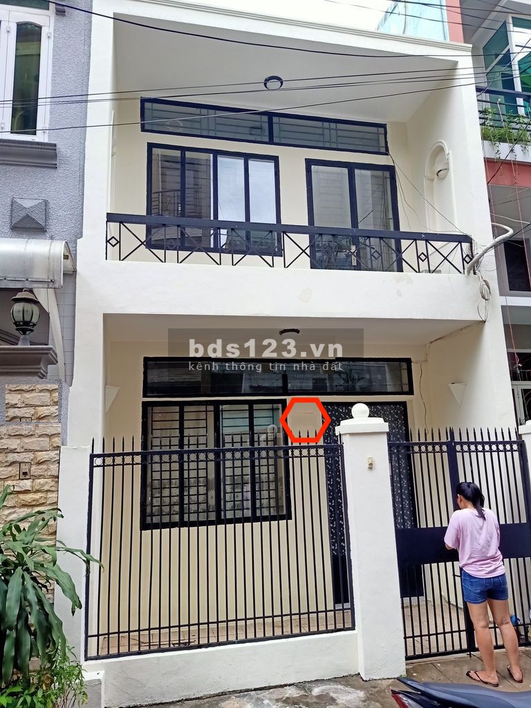 Nhà HXH Lê Văn Sỹ 4.5x15m trệt, lầu. 2pn, chỉ 13tr/th.
