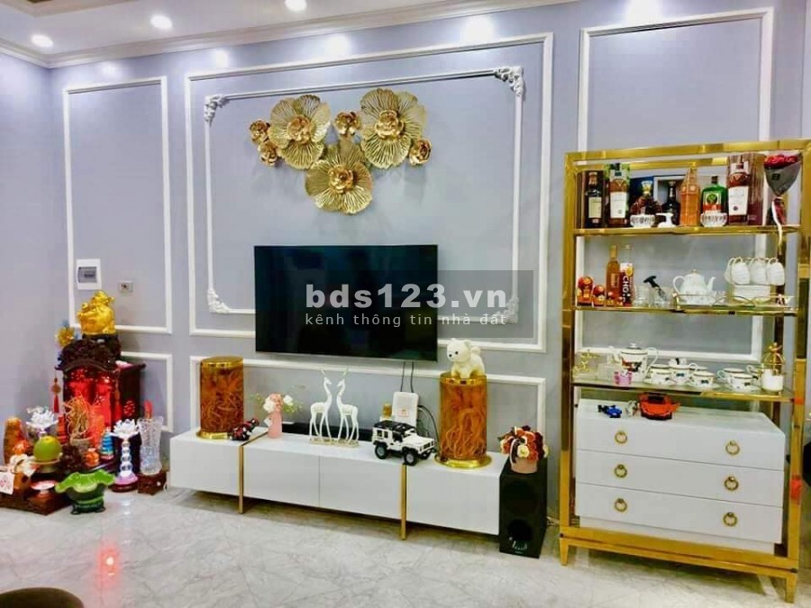Bán nhà Ái Mộ Long Biên 46m2*4T-Ngõ ô tô-20m ra ô tô tránh-Nội thất đẹp