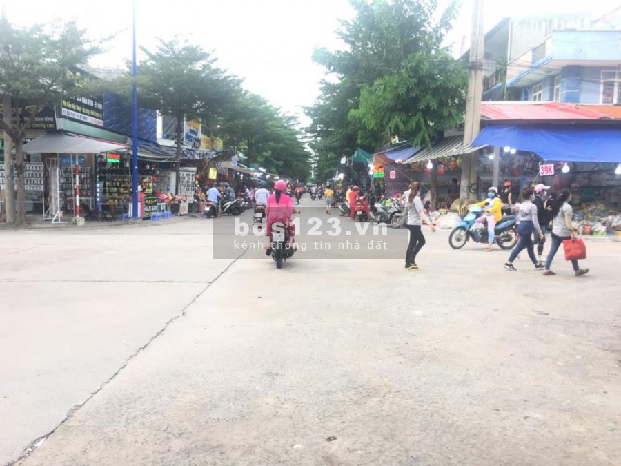 CẦN VỐN LÀM ĂN BÁN LỖ 600M2 ĐẤT NẰM GẦN CHỢ VÀ ĐỐI DIỆN KHU CÔNG NGHIỆP LH: 0377.991.382 