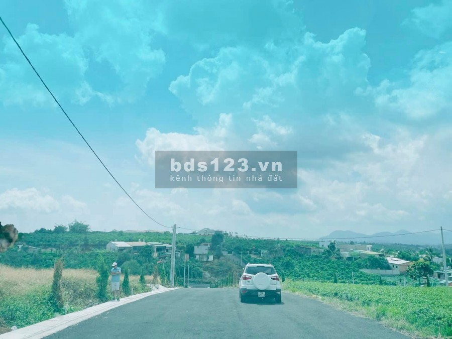 BÁN 800M2 ĐẤT NGHỈ DƯỠNG VIEW SUỐI NAM BAN, LÂM HÀ, 1.1 TRIỆU/M2
