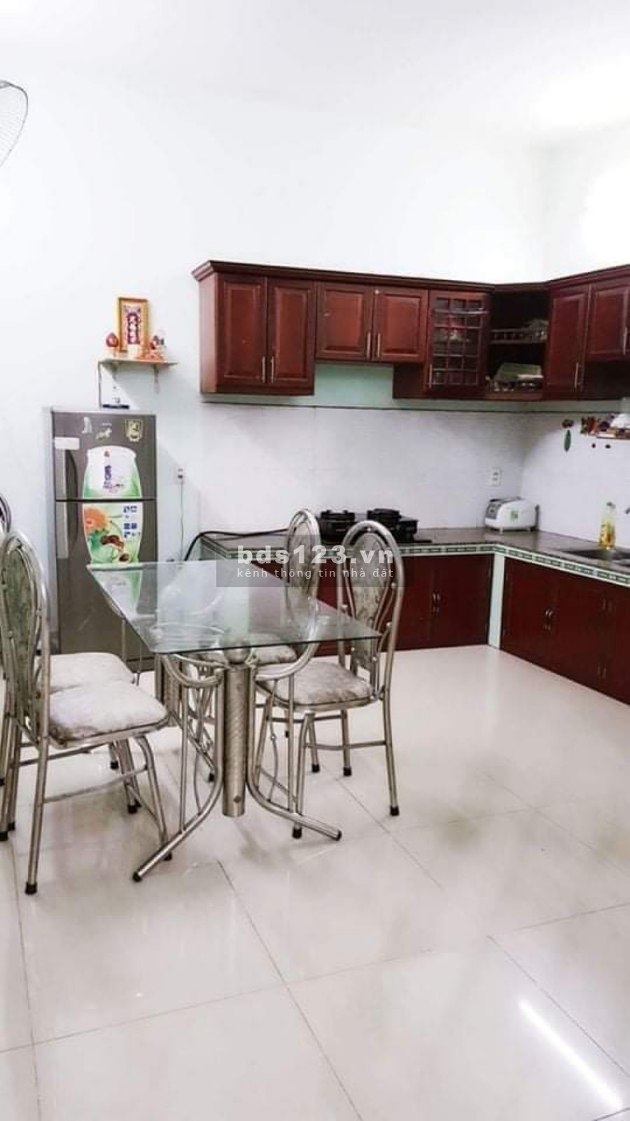 GÓC NHƯỢNG PHÒNG TRONG NHÀ NGUYÊN CĂN