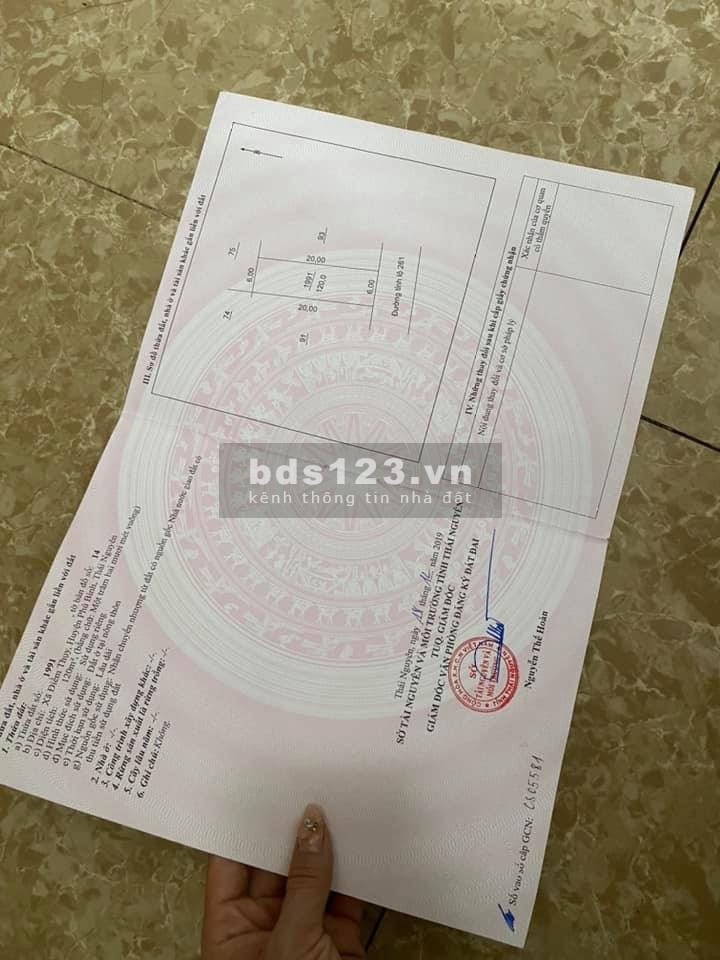 Đất đẹp đặc biệt cho ở hay kinh doanh