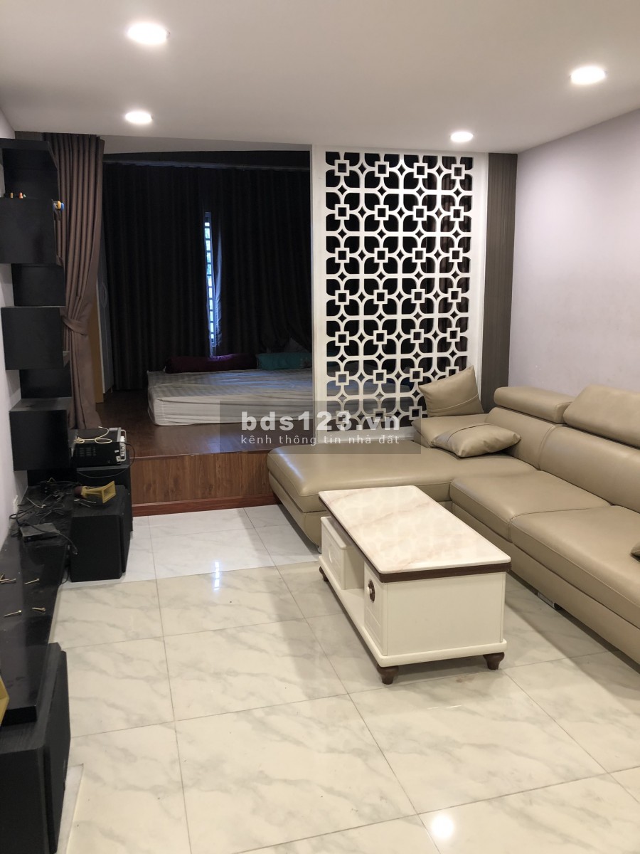 Cho thuê nhà Full Nội Thất Mặt Tiền đường Phan Chu Trinh ( Đối diện Học Viện Cán Bộ Thành Phố HCM )