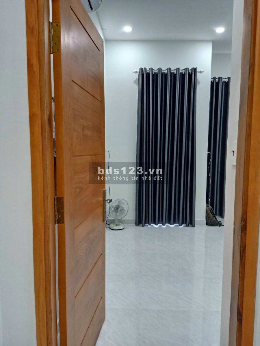 Nhà đẹp rộng rãi, Phạm Văn Bạch, P.15, Tân Bình. 4,6 tỷ