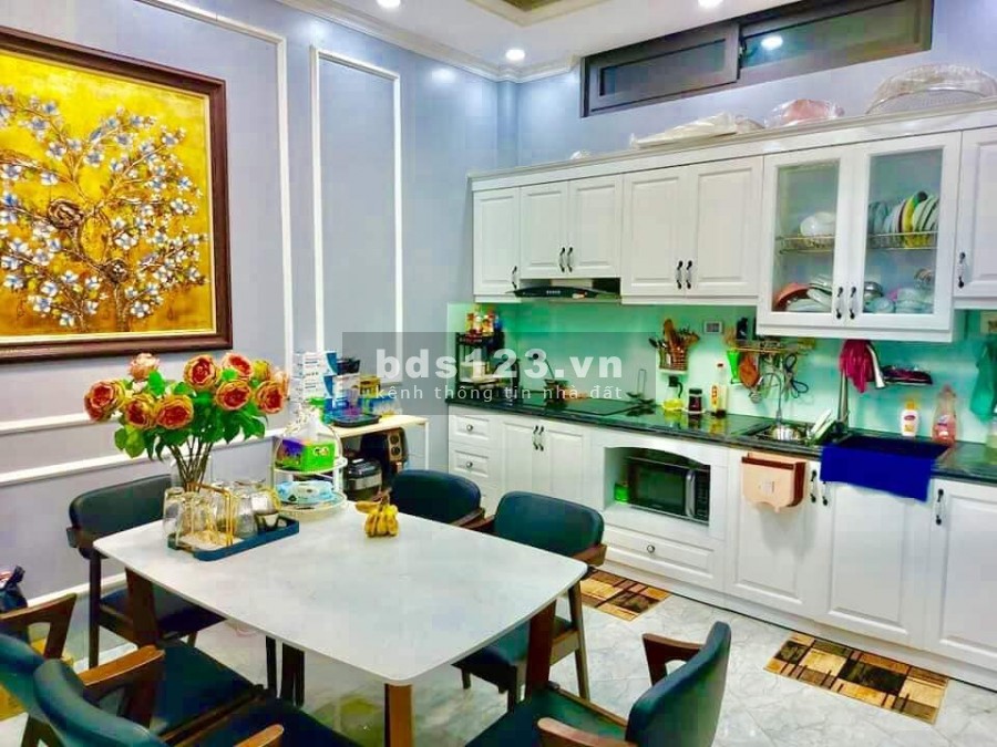 Bán nhà Ái Mộ Long Biên 46m2*4T-Ngõ ô tô-20m ra ô tô tránh-Nội thất đẹp
