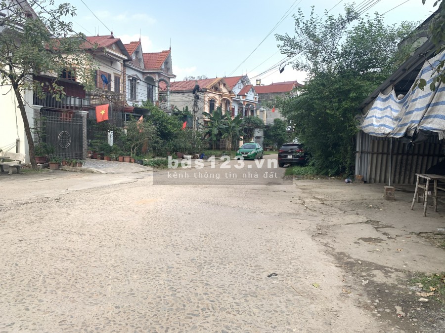 Đất bên cạnh nhà máy Z31 DT125m MT5m Đường 15m LH: 0865101686