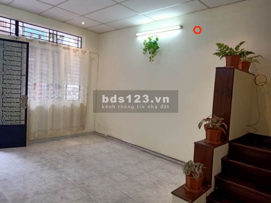 Nhà HXH Lê Văn Sỹ 4.5x15m trệt, lầu. 2pn, chỉ 13tr/th.
