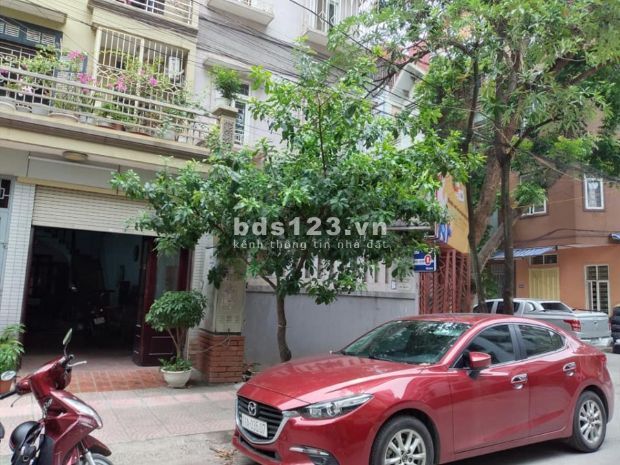 Bán Đất Tặng Nhà Phố Quang Trung, 68m, MT5m, Ô tô tránh, giá 2 tỷ 25 Lh 0936552879