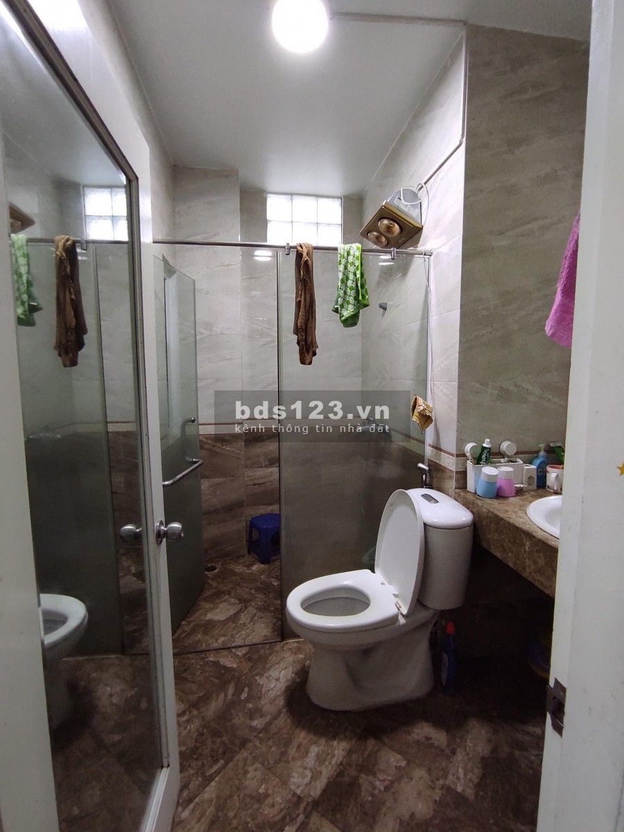 Nhà phố Bồ Đề, thiết kế đẹp, ngõ thông 32m2, 5 Tầng, Gía 3,1 Tỷ