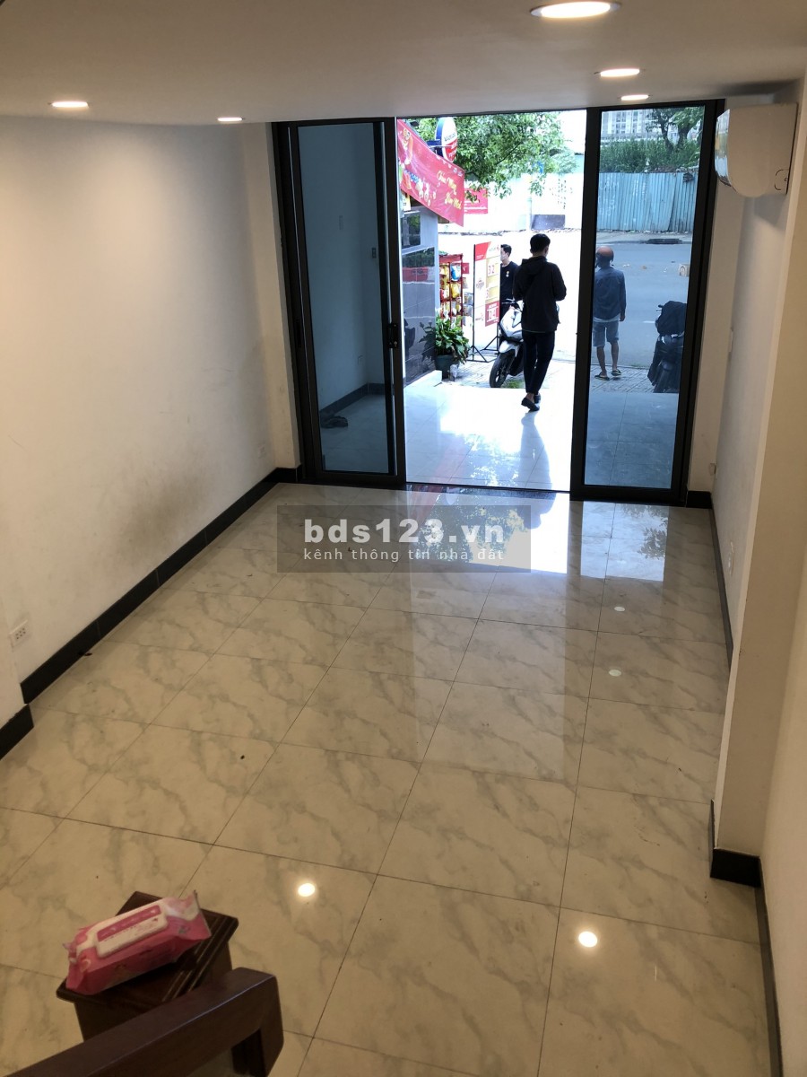 Cho thuê nhà Full Nội Thất Mặt Tiền đường Phan Chu Trinh ( Đối diện Học Viện Cán Bộ Thành Phố HCM )