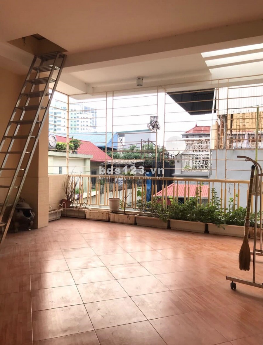 Bán nhà Ái Mộ Long Biên 45m2*5T Mt 5m 20m ra ô tô tránh Ngõ thông