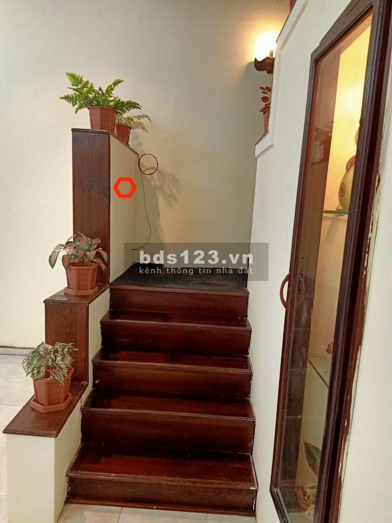 Nhà HXH Lê Văn Sỹ 4.5x15m trệt, lầu. 2pn, chỉ 13tr/th.