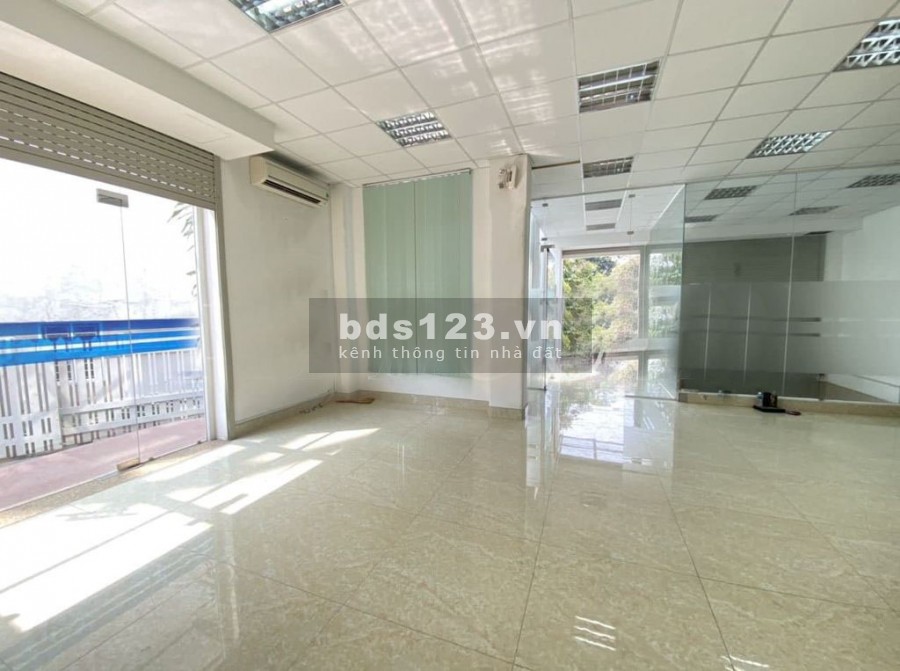 Tòa nhà VP mặt tiền Trần Não 600m2 hầm 5 sàn trống suốt =thang máy