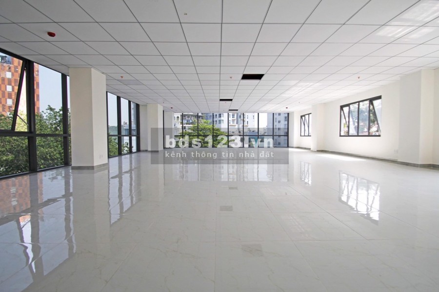 Cho thuê tòa VP hầm 4 sàn trống suốt 800m2 gần Song Hành=An Phú Q2