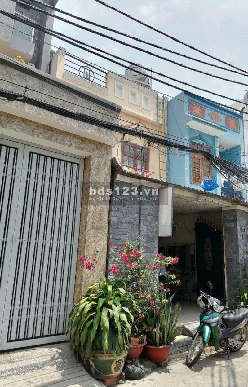 Bán nhà mặt tiền kinh doanh buôn bán hẻm xe hơi 458 Huỳnh Tấn Phát Quận 7