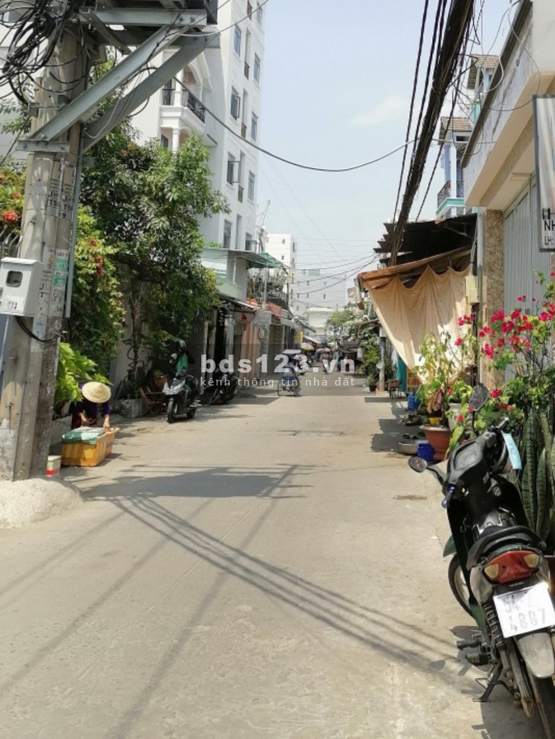Bán nhà mặt tiền kinh doanh buôn bán hẻm xe hơi 458 Huỳnh Tấn Phát Quận 7