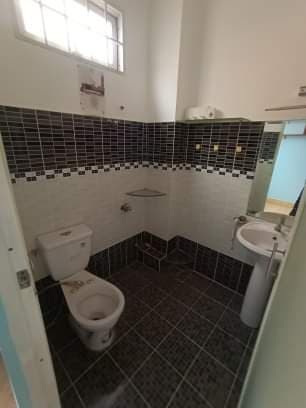 Bán nhà biệt thự căn góc Tô Hiệu Tân Phú, HXH, 77m2, 3PN giá 6.7 tỷ TL