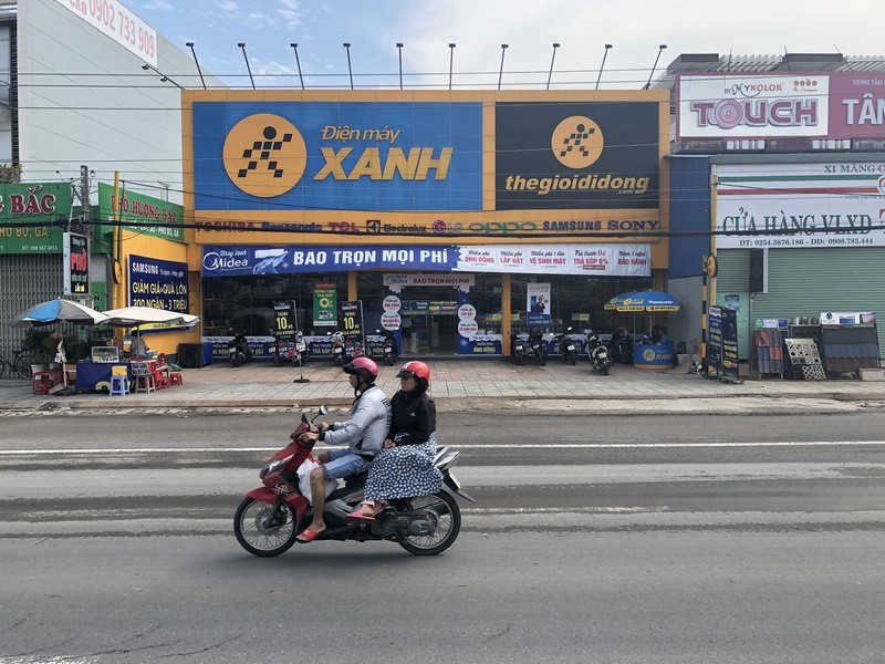 Bán gấp lô đất MT QL51, giá 700tr, SHR.