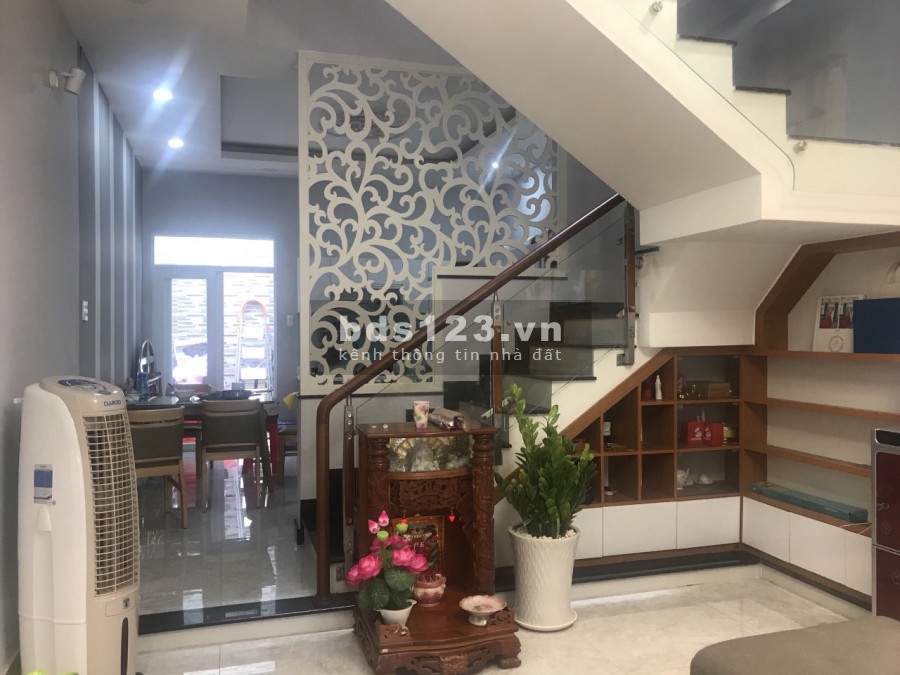 Bán nhà lê thị riêng quận 12 TP HCM