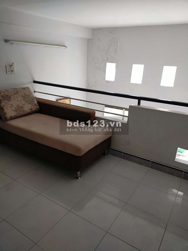 Nhà sạch sẻ, khu vực an ninh, giờ giấc tự do