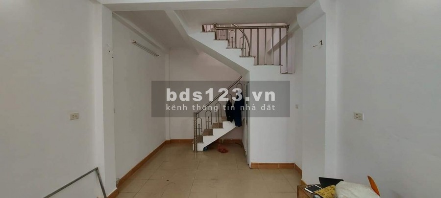Nhà Trương Định 25mx5T xây chắc chắn, giá 1.72 tỷ lh 0916010180