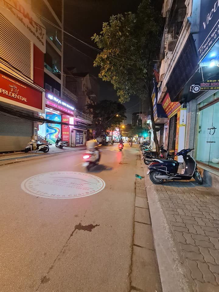 Bán nhà Nguyễn Ngọc Nại, TX, HN. DT: 48m2*4T, MT: 5,3m, sổ đỏ cc, giá: 7 tỷ. LH: Thanh 0977686830