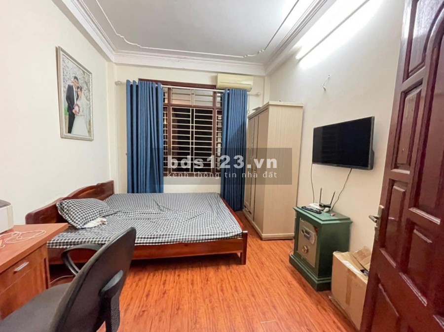 BÁN NHÀ ROYALCITY, NGÕ THÔNG, NHÀ ĐẸP Ở NGAY GIÁ CHỈ 2,25 TỶ