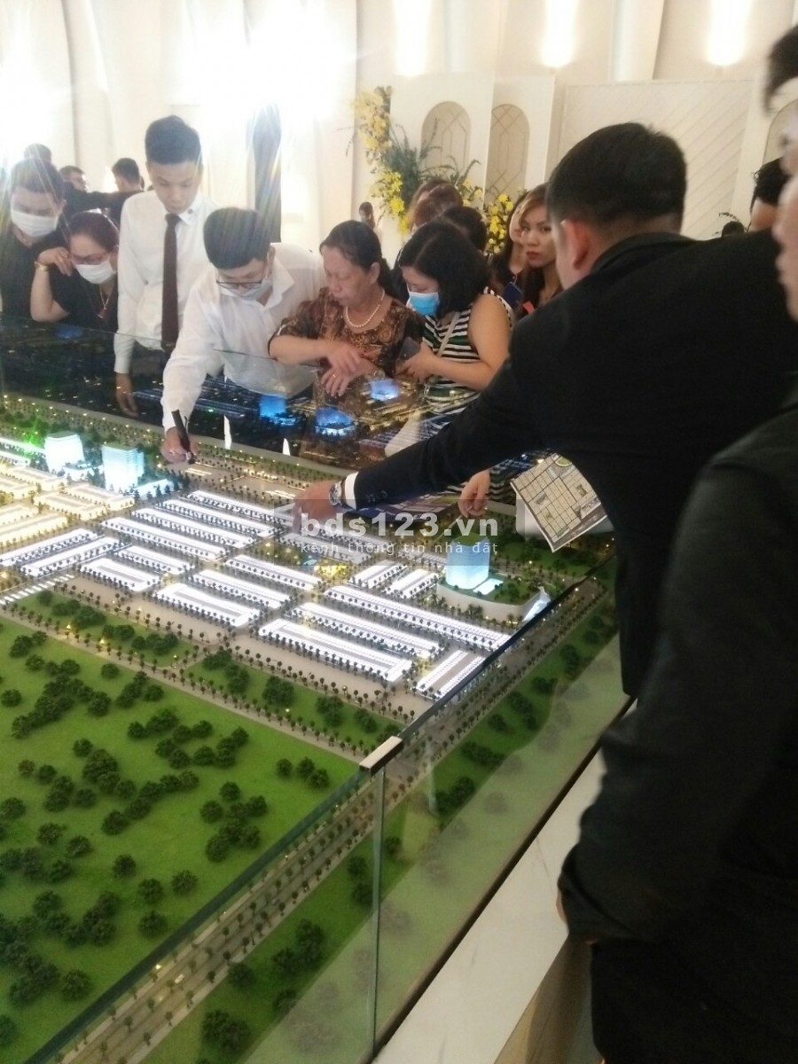 Giảm ngay 180tr cho khách hàng mua nền