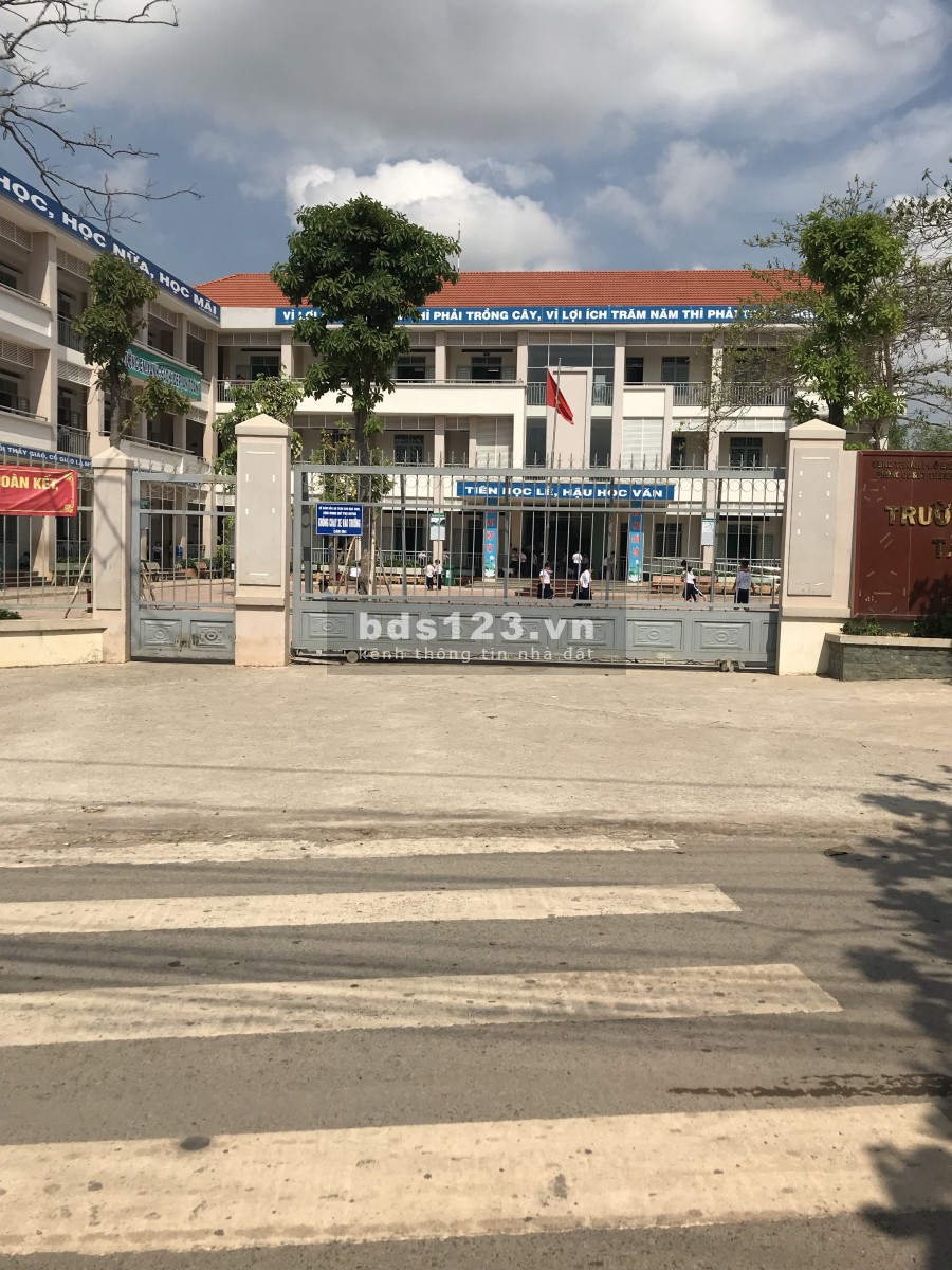 Cần bán lô đất ở 5x22 gần Vòng Xoay Cổng 11 Phước Tân, Biên Hòa