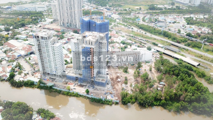 Chính chủ bán căn hộ D'Lusso A.08.08 view sông, tặng 3 máy lạnh, giá 4,320 tỷ VAT - 0914.538.498