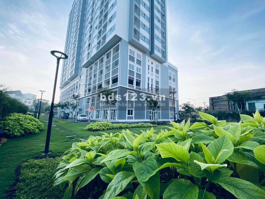 Cần bán gấp căn 1PN C/c Moonlight Boulevard đối diện bến xe miền tây giá 1.9 tỷ Lh:0908606819