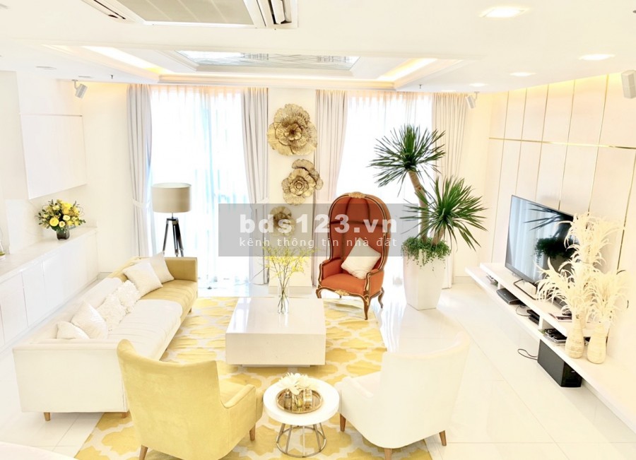 Bán PENTHOUSE Sunrise City, Quận 7 full nội thất đẹp giá 15,84 tỷ