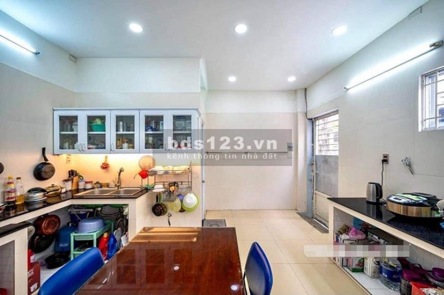 ĐIỆN BIÊN PHỦ 7 TỶ 2 QUẬN 10 45M2 4 TẦNG VIP