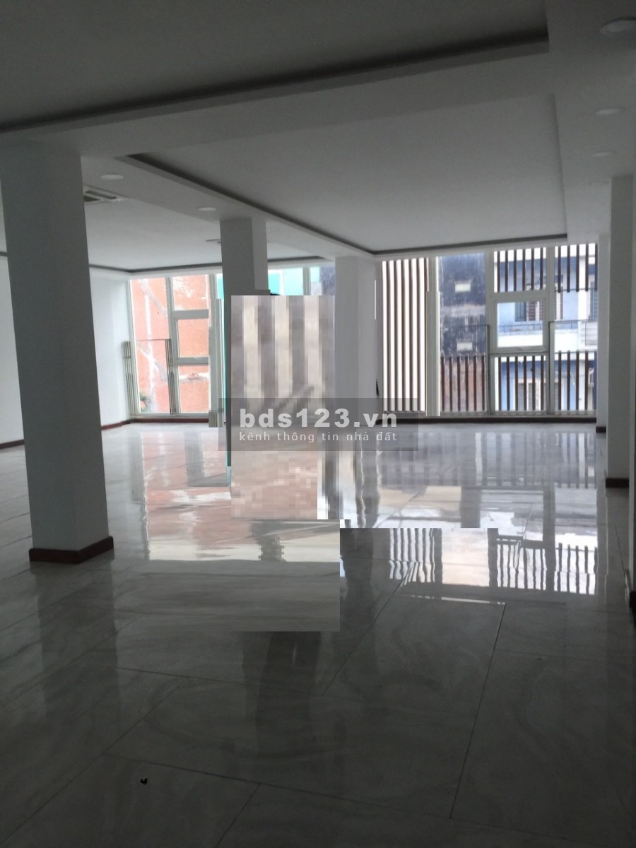 cho thuê nhà nguyên căn MT đường Huỳnh Lan Khanh, Tân Bình. Trệt 4 lầu sân thượng. Hầm để được 2 ô tô, 50 xe máy