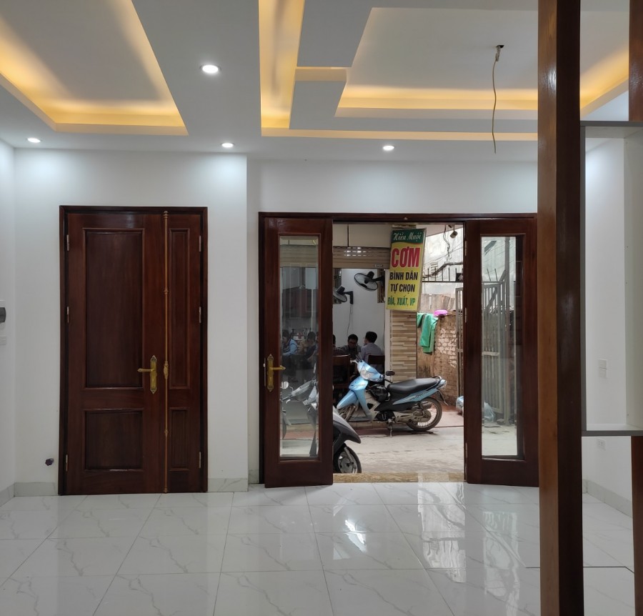 BÁN NHÀ - XÃ ĐÀN 2 MẶT PHỐ 20M VỈA HÈ.ĐANG CHO THUÊ 70TR/TH DT 66M x 4 TẦNG. MT 4.2M. GIÁ 28.5 TỶ
