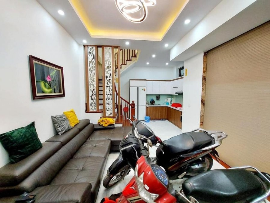 Tôi cần bán nhà riêng ngõ 360 Xã Đàn 37m 4 tầng giá 3 tỷ