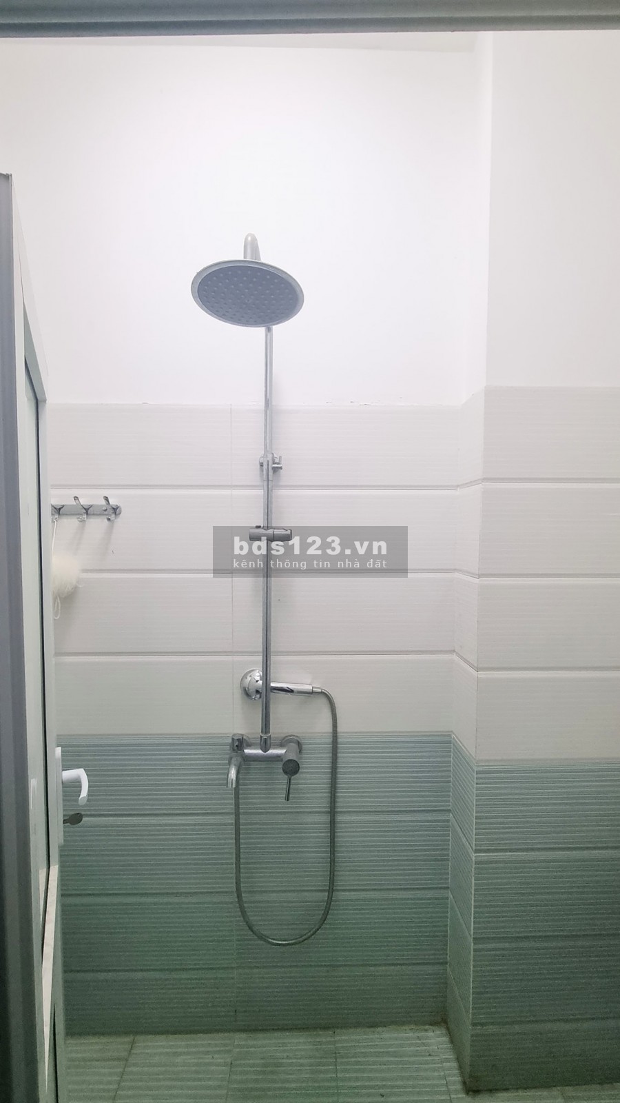 Bán Nhà Trần Thái Tông 45m2 5 tầng 4.4 mặt tiền giá 4.5 tỷ