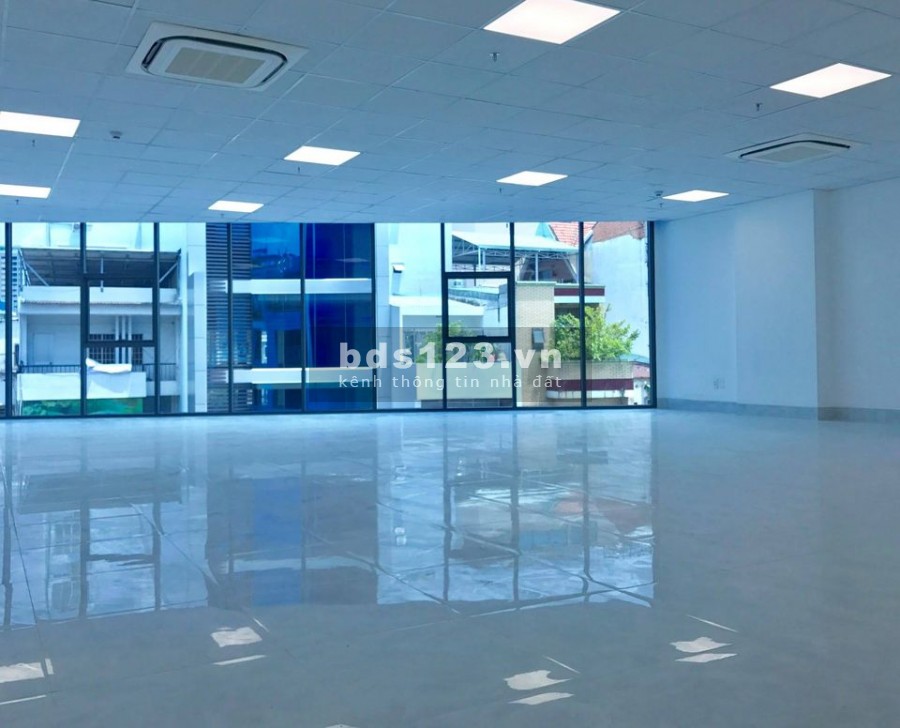 Cần cho thuê mặt bằng văn phòng phố Nguyễn Xiển, Diện tích 100m2 16 triệu miễn trung gian