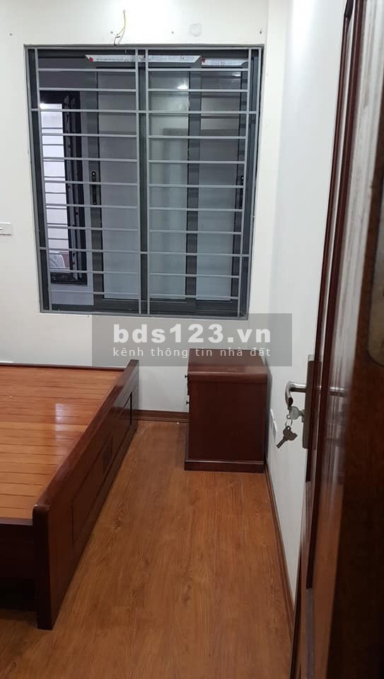 HOÀNG LIỆT Ô TÔ ĐỖ CỬA, KINH DOANH NHỎ 4 TẦNG, 34M2 GIÁ 3.2 TỶ