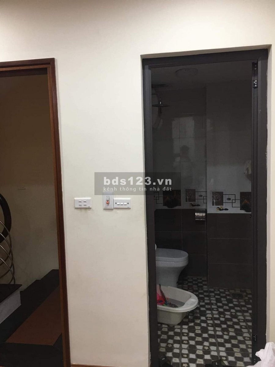 Bán nhà phố bùi xương trạch 26mx 5t, oto , kinh doanh, giá 3,7 tỷ lh 0985026769