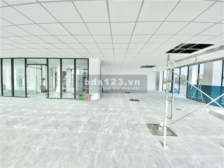 Building Hầm 5 lầu sàn trống suốt 1200m2 Thảo Điền Quận 2