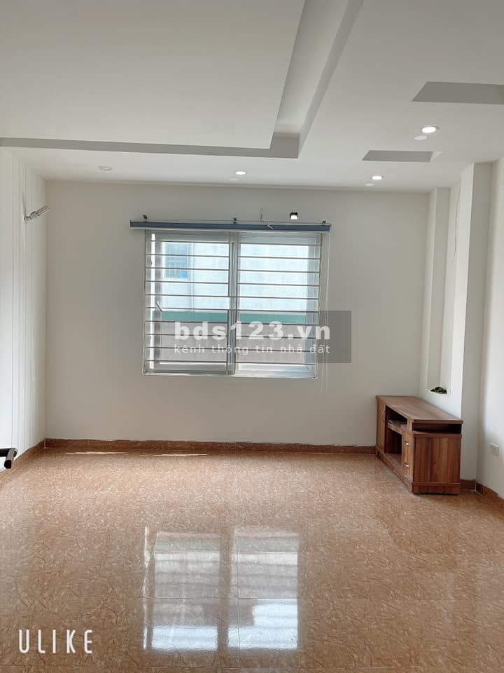 HỒ TÙNG MẬU Ô TÔ 10M 50M RA PHỐ THỊ PHỒN HOA BẠT NGÀN TIỆN ÍCH
