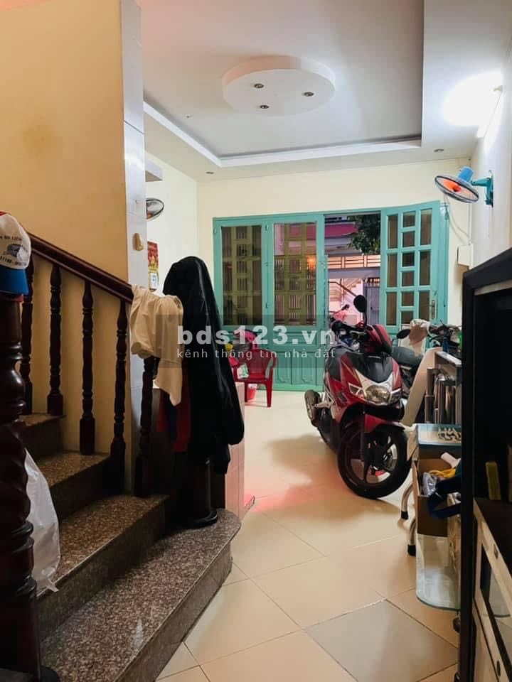 Bán nhà Tân Phú hẻm nhựa 8m, 65m2 chỉ 5.8 tỷ
