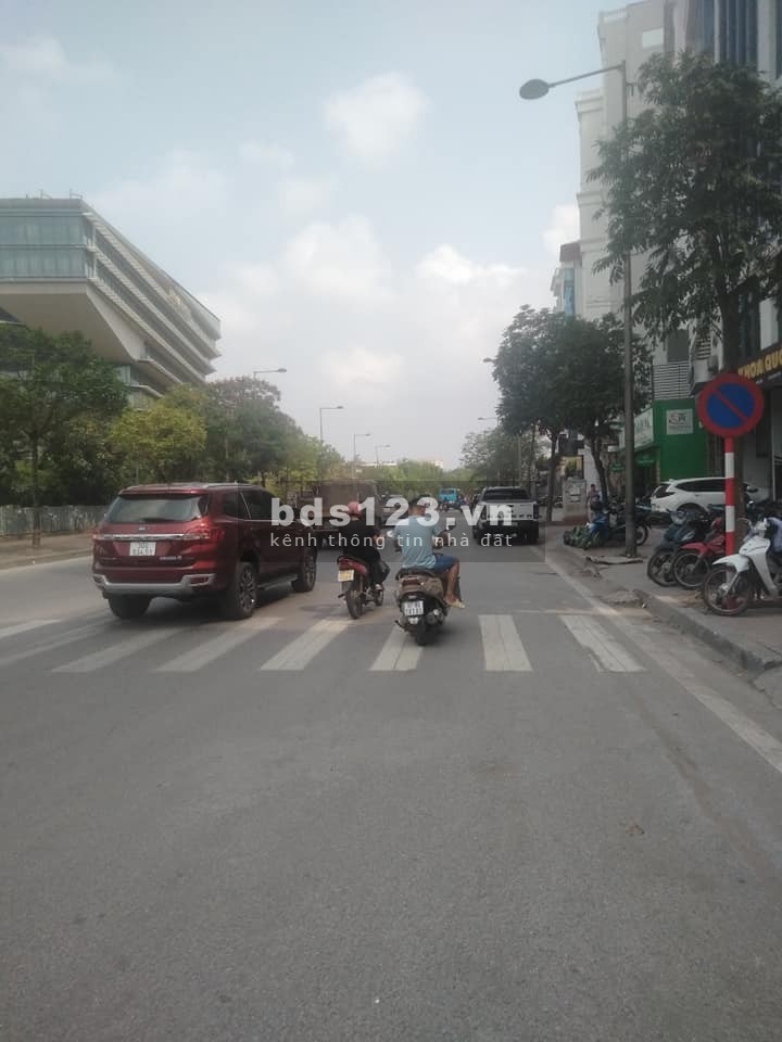 Bán Siêu phẩm nhà mặt phố ĐỖ ĐỨC DỤC, - View khách sạn JW. MARIOT