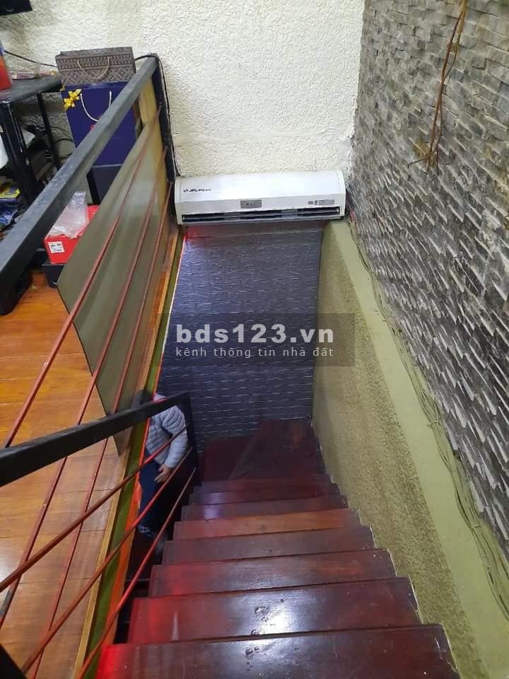 NHÀ ĐẸP Ở NGAY VỊ TRÍ SIÊU ĐẸP NGÕ THẲNG TẮP CÁCH MẶT PHỐ 40M