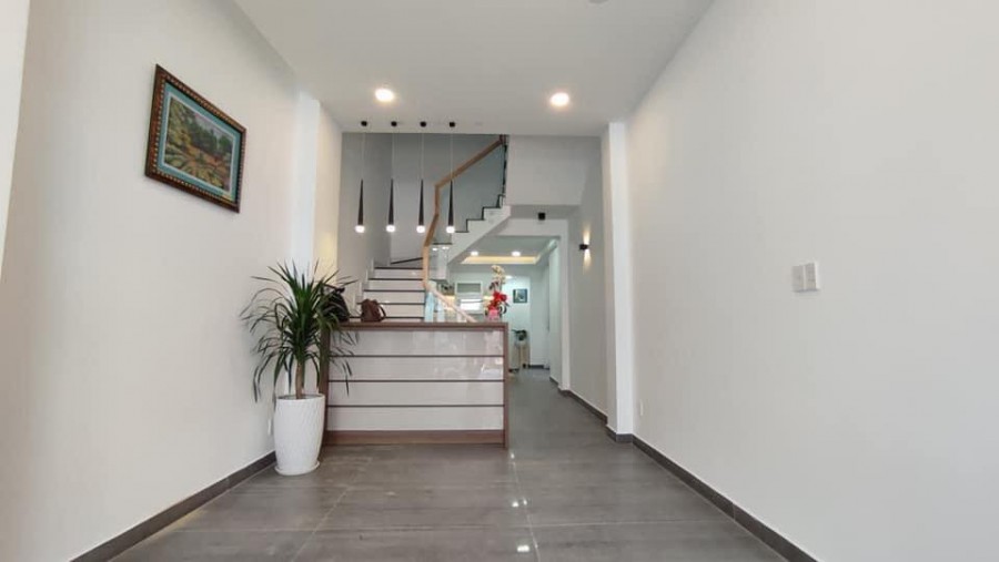 Bán nhà đường Thích Bửu Đăng, nhà mới xây, rất hiếm và rất đẹp