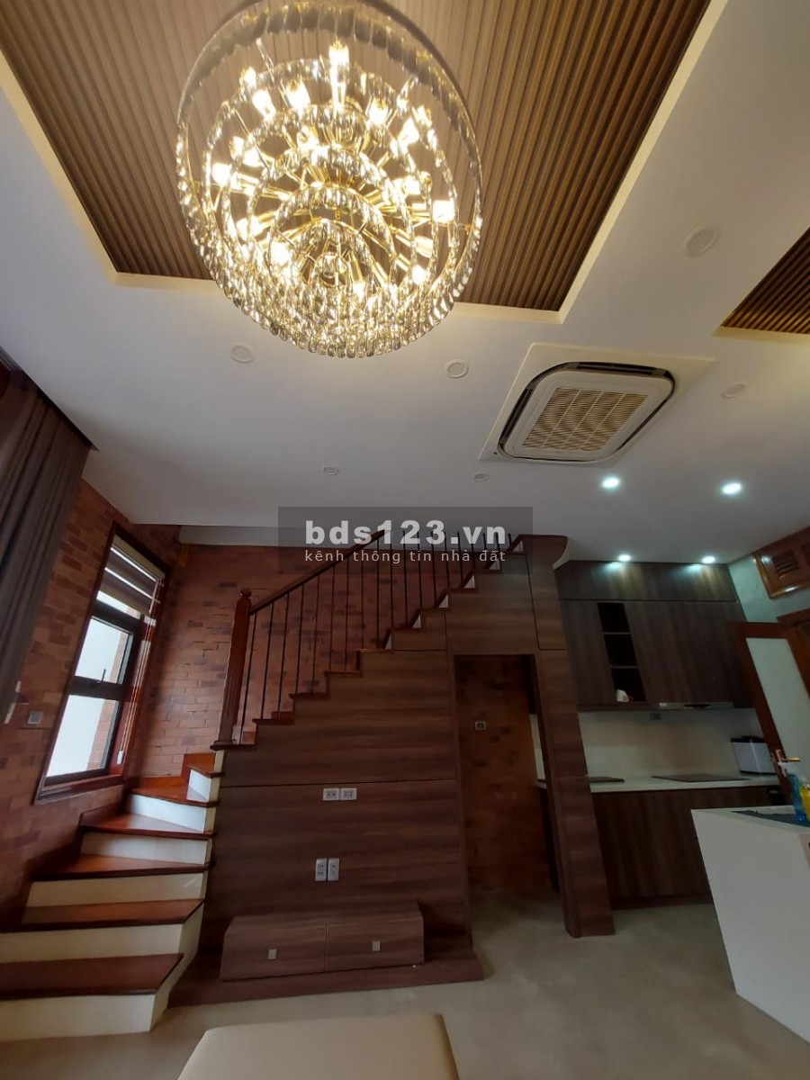 Bán nhà NGỌC THỤY LONG BIÊN Mặt tiền: 5.2m diện tích 45m